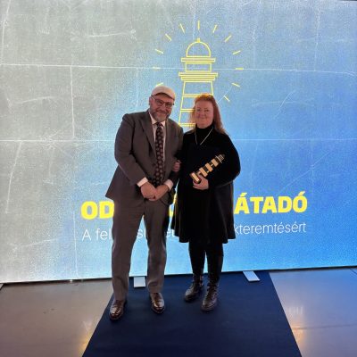 Odaadó Díjat nyert Szász Krisztina