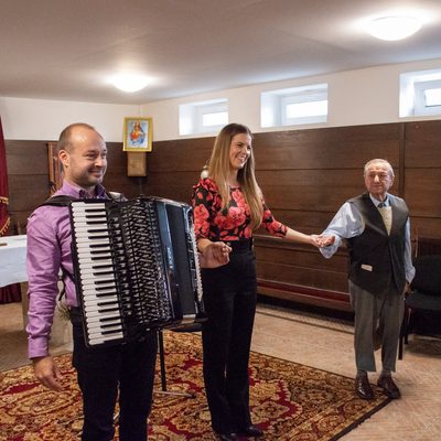 Varázslat az újpalotai Olajág Otthonokban