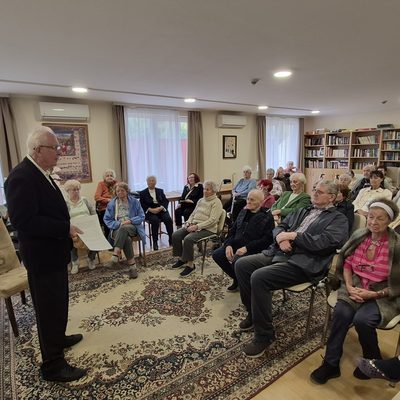 Október 23-i megemlékezés otthonainkban
